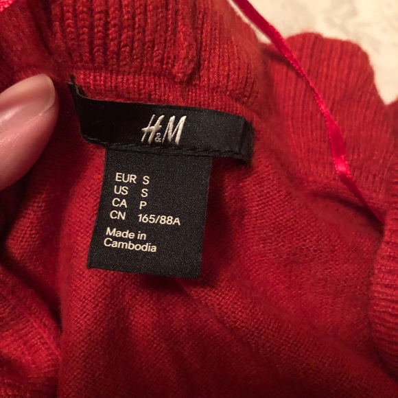H&M Red Ruffle Cardigan - Picture 2 of 3